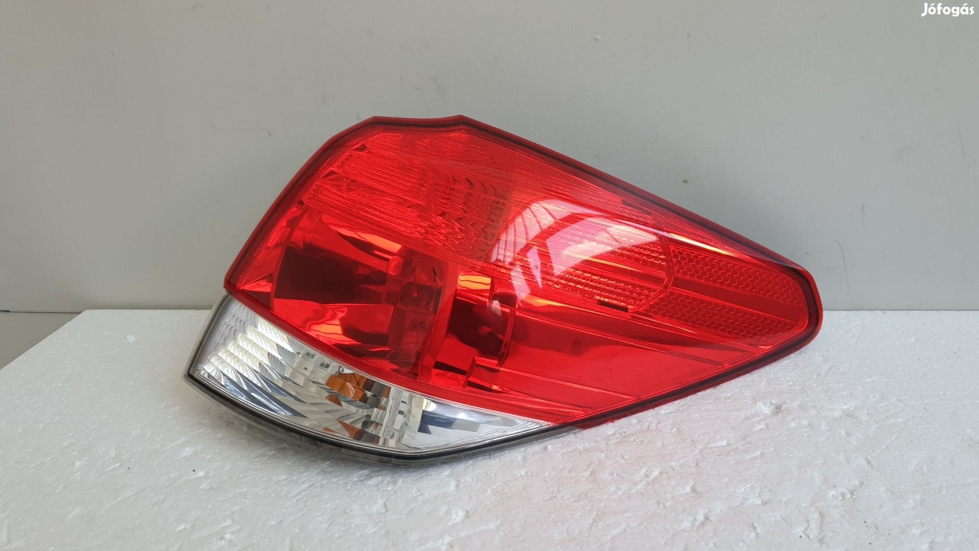 512086 Subaru Outback 2010, Jobb Hátsó Külső Lámpa.