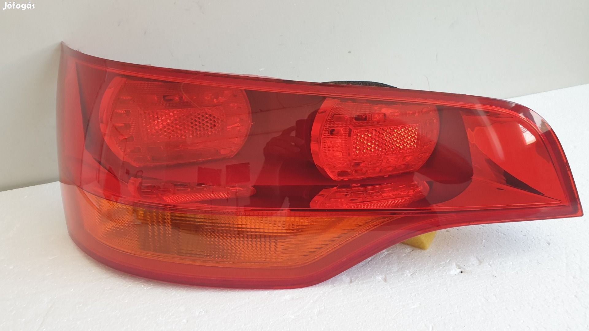 512116 Audi Q7, 2007, Bal Hátsó Lámpa, 4L0945093.