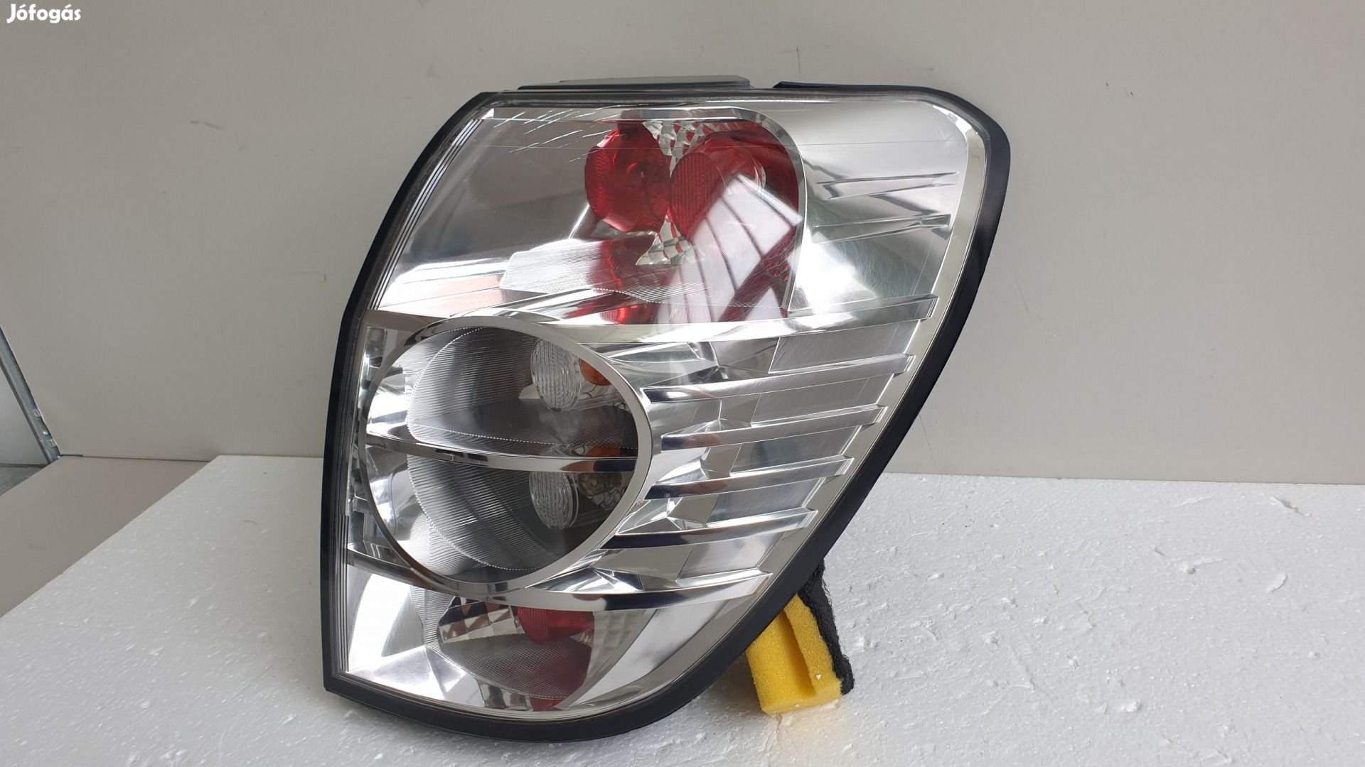 512141 Chevrolet Captiva 2010, Jobb Hátsó Lámpa, 2685