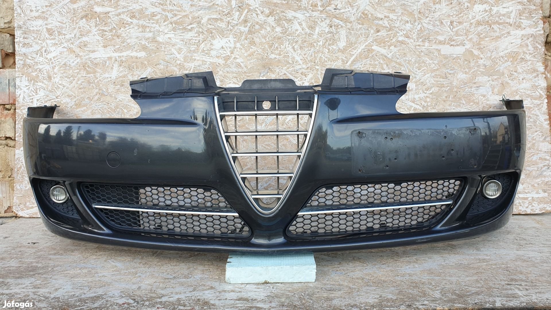 512416 Alfa Romeo 147, 2006, Ködlámpás Első Lökhárító, 156055409.