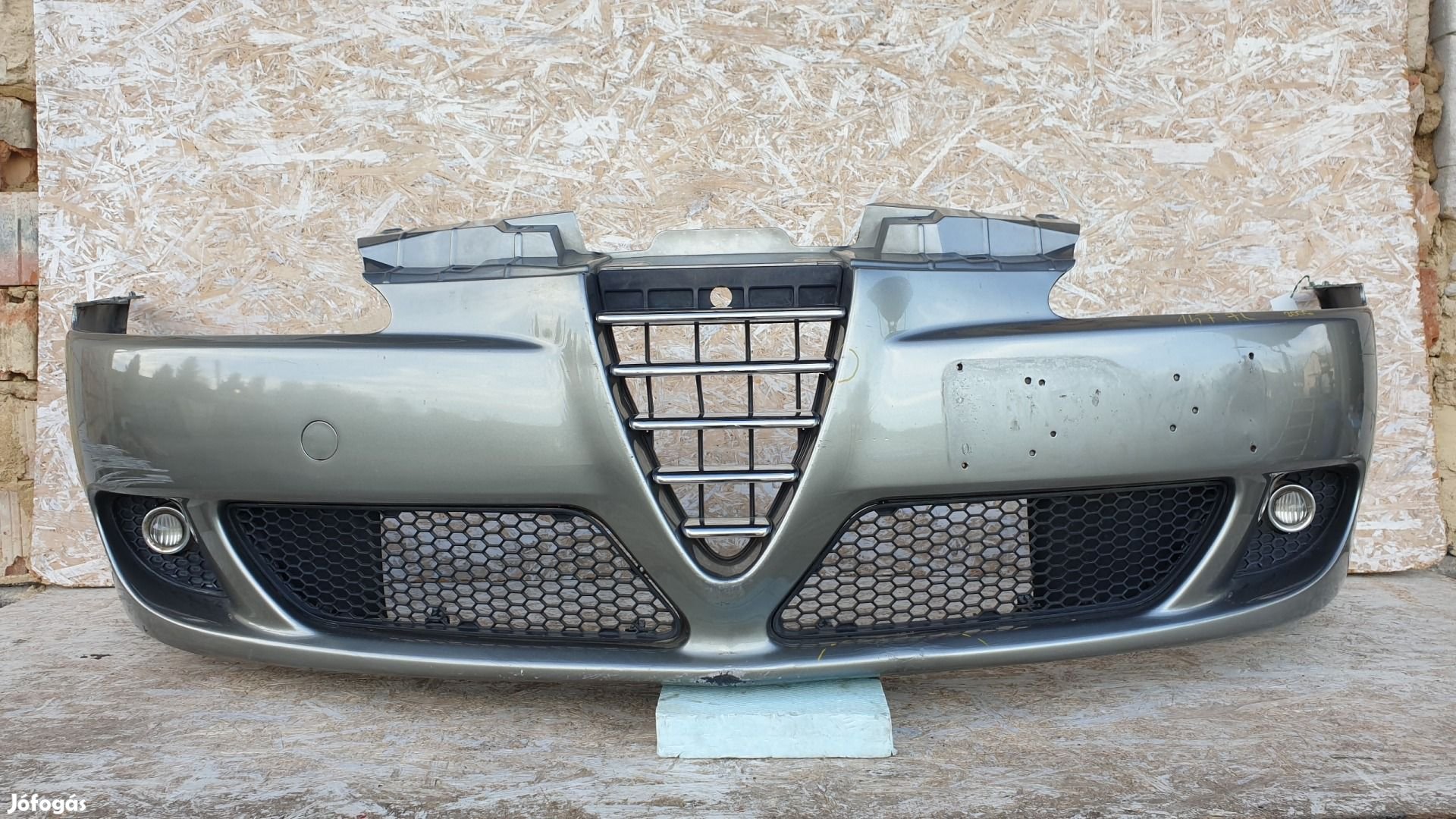 512417 Alfa Romeo 147, 2006, Ködlámpás Első Lökhárító, 156055409.