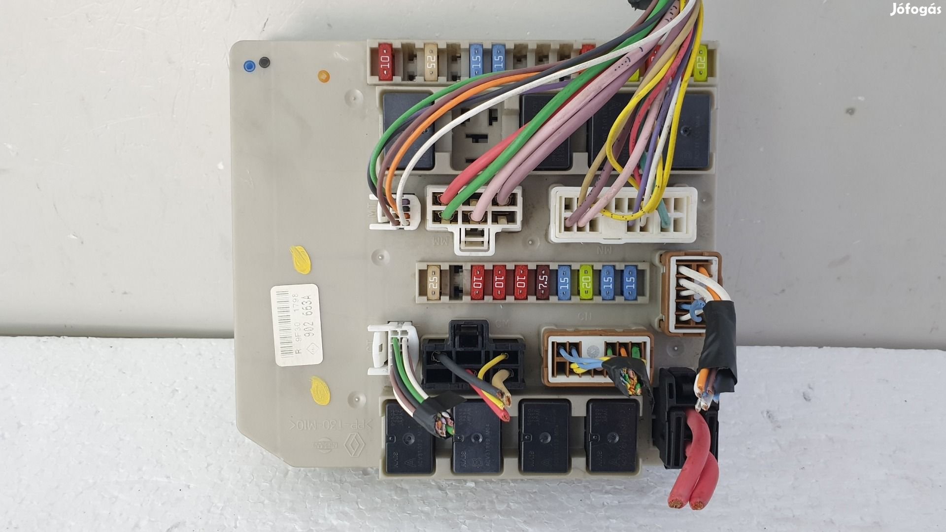 512693 Renault Clio 3, 2010, Külső Biztosítéktábla, 902663A,