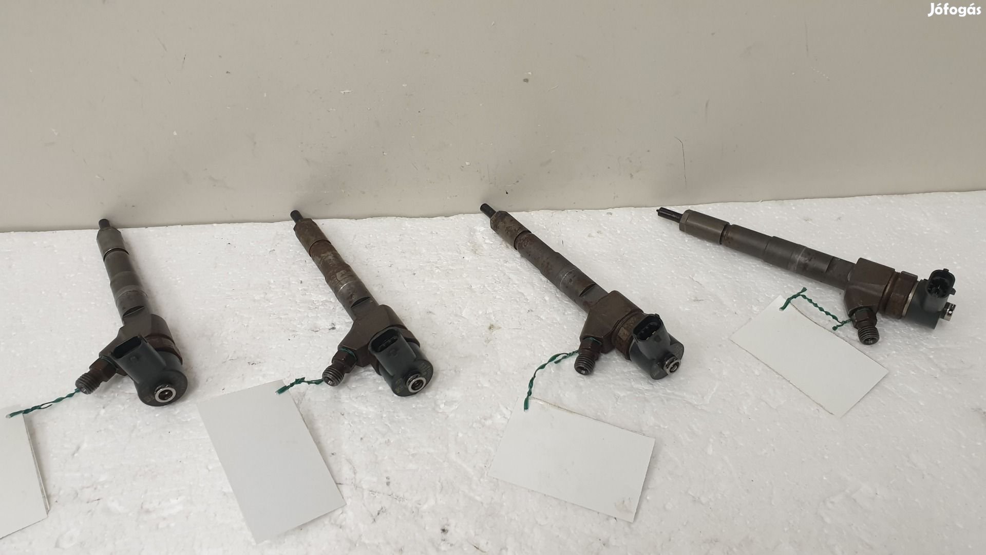 512760 Alfa Romeo 147,156, 166, Porlasztó, Injektor,