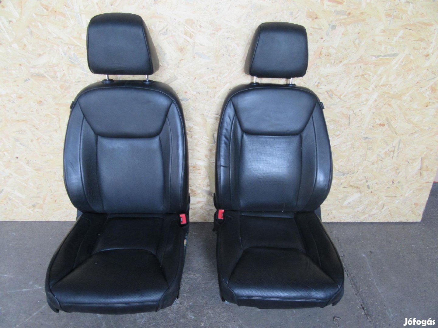 54044Lancia Thema fekete színű, bőr ülés garnitúra