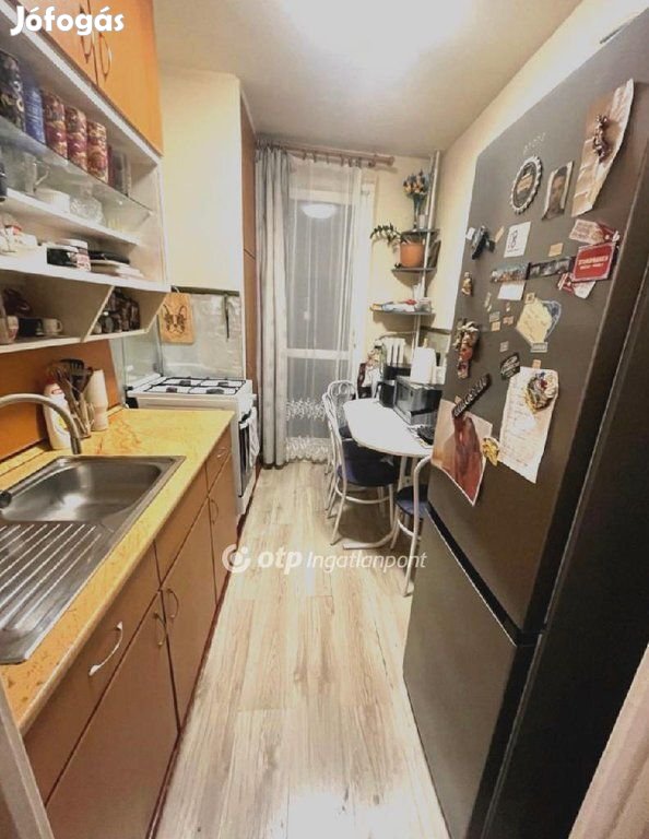 54 nm-es lakás eladó Pécs