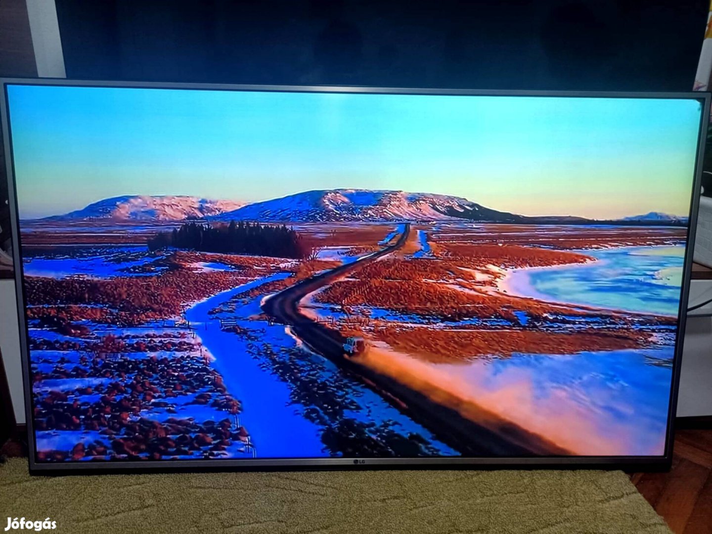 55"-os lg 4k smart tv.