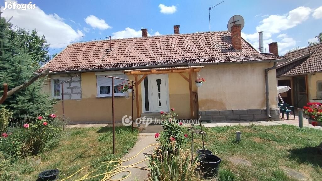 55 nm-es ház eladó Jászjákóhalma