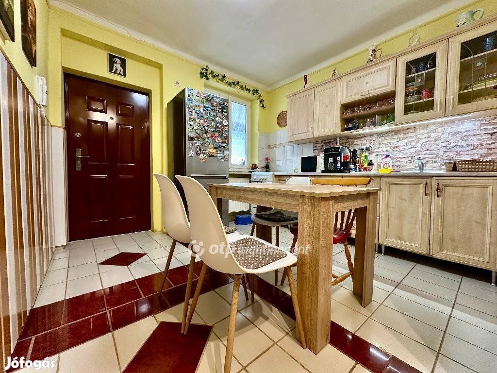 56 nm-es lakás eladó Debrecen