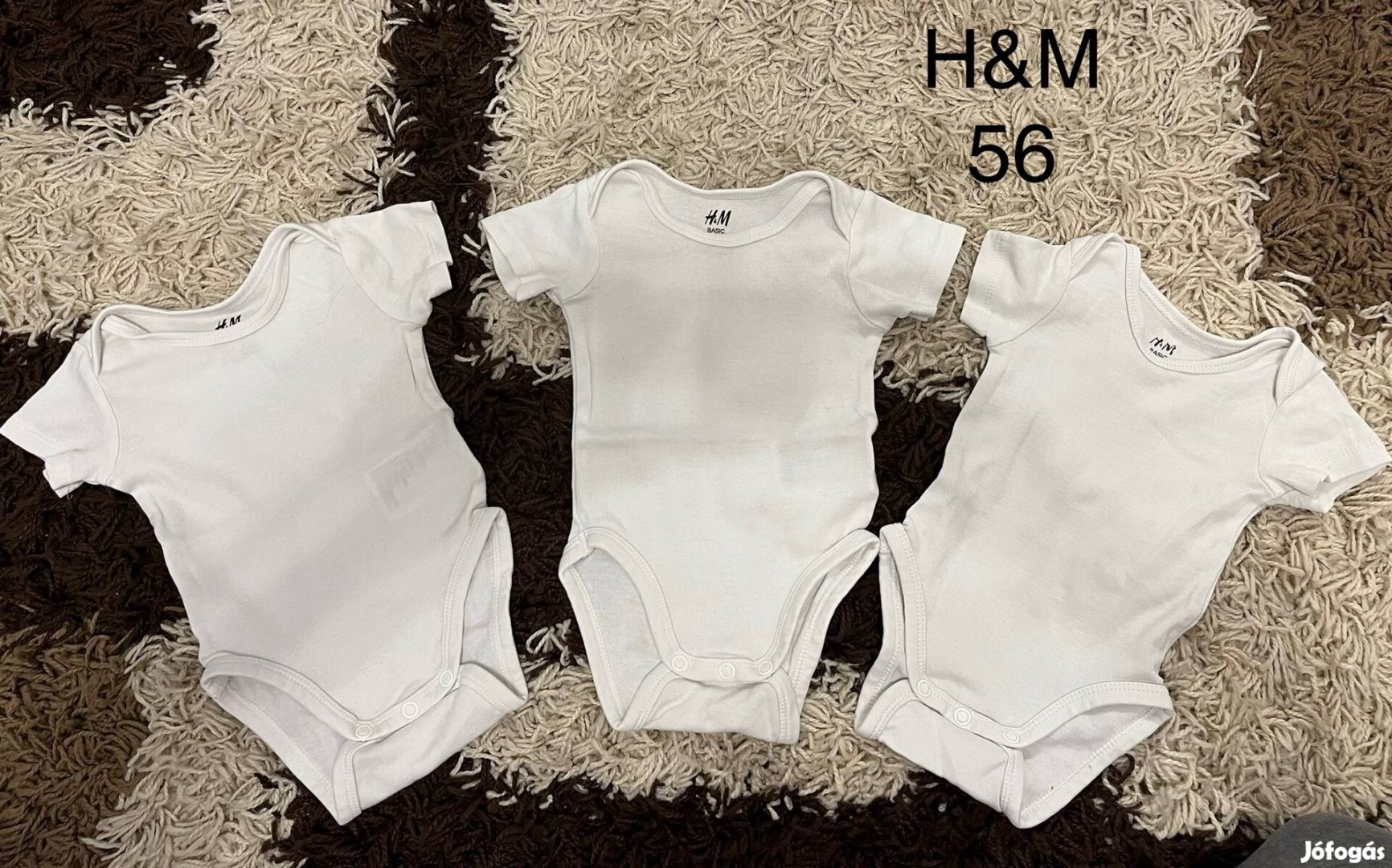 56-os H&M rövid ujjú body 