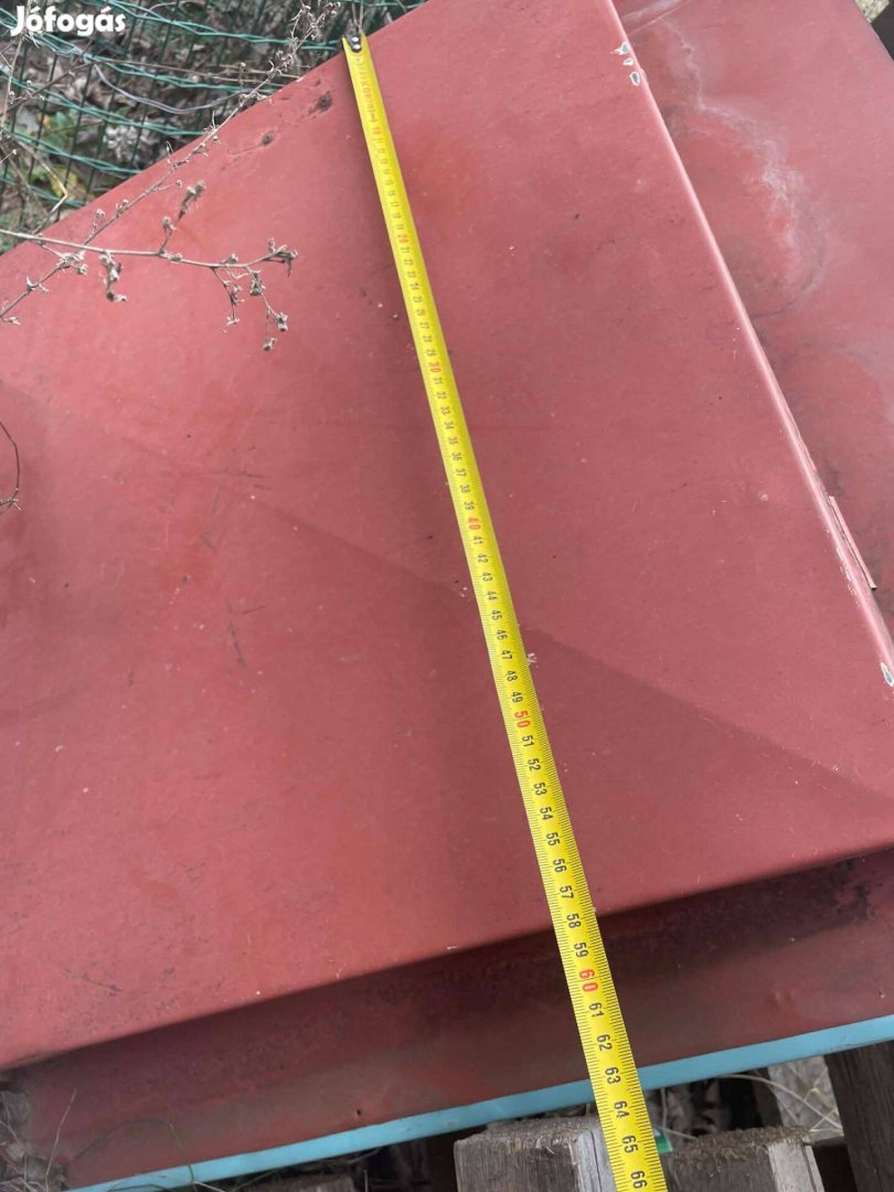 58x58cm Kibúvó piros színben