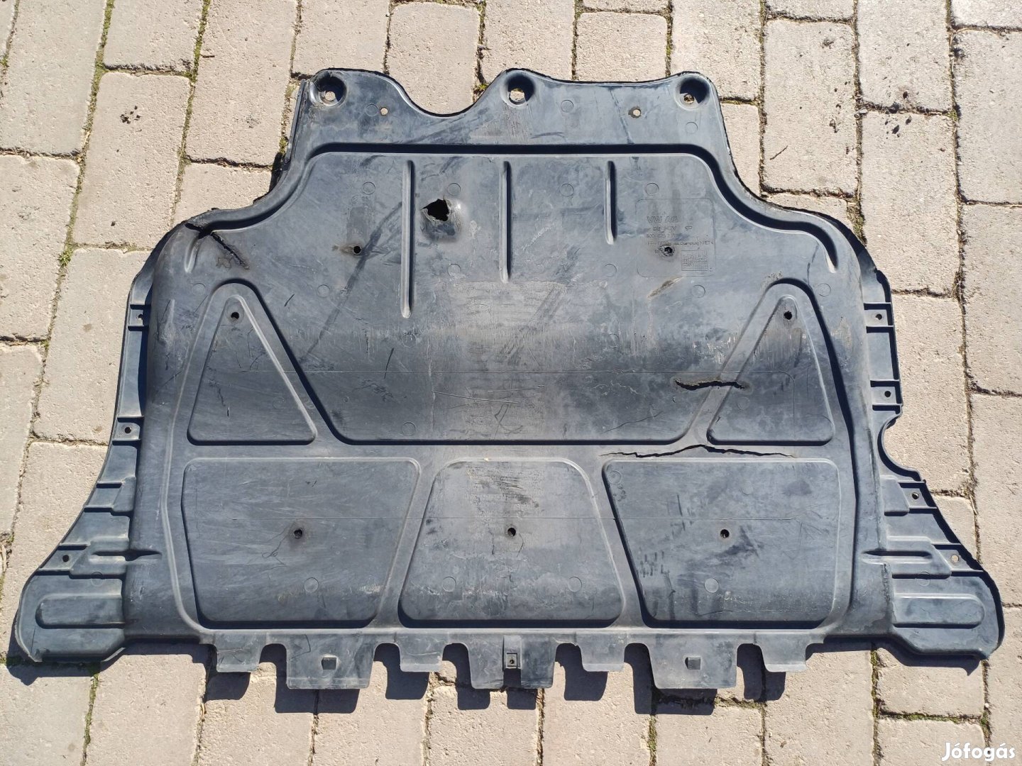 5Q0 825 236 Vw Golf 7 alsó védő haspajzs környezetvédelmi tálca