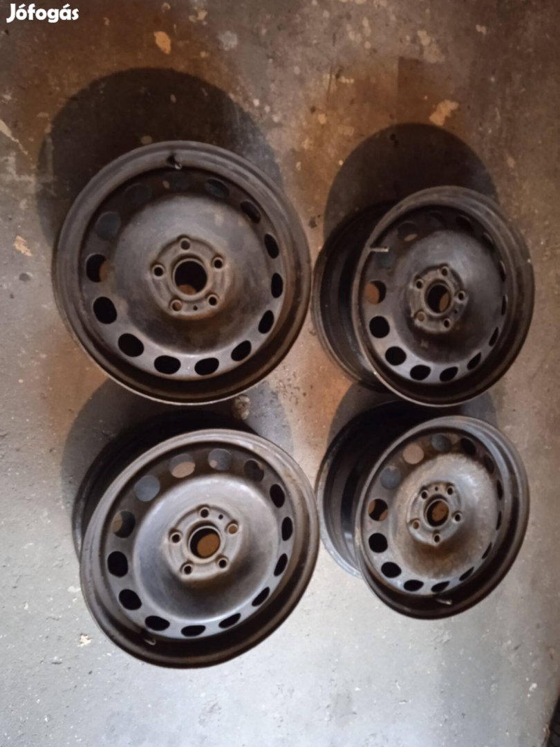 5X112 R16 lemezfelni 10ezer/garnitúra