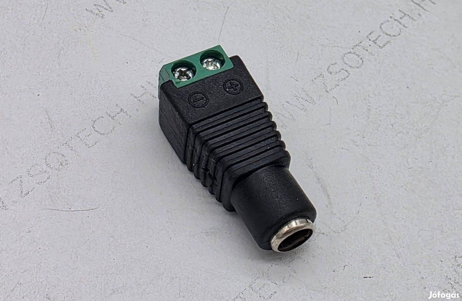 5.5x2.1mm DC tápcsatlakozó aljzat csavaros jack anya