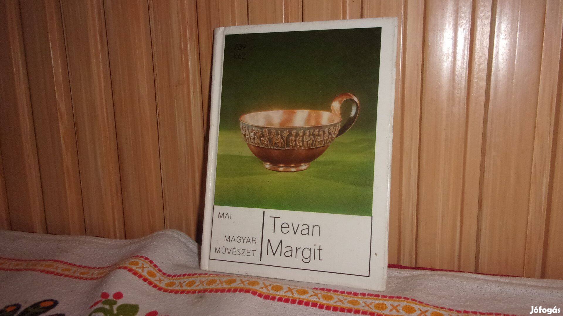 5 db művészettel , képzőművészettel kapcsolatos könyv