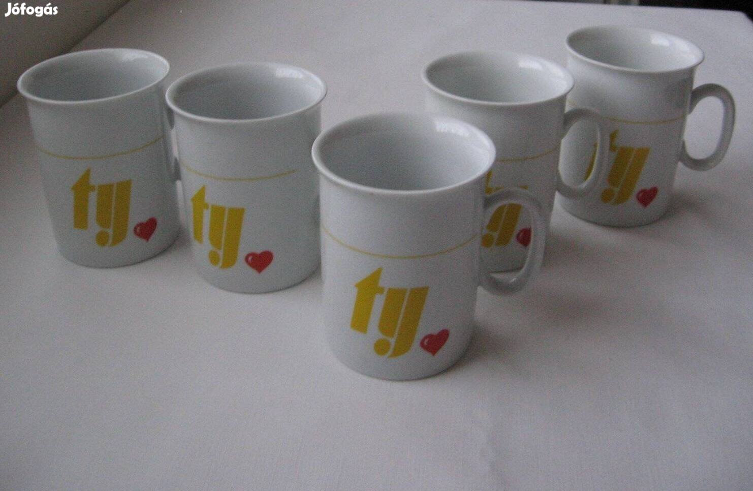 5 db porcelán bögre