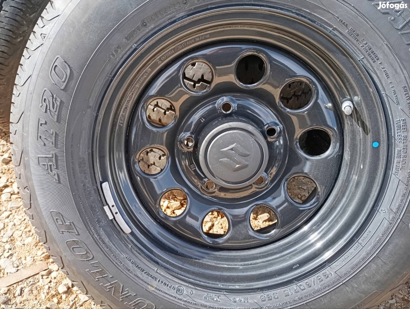 5 db új gyári Suzuki Jimny acélfelni 5x139.7 5.5x15 ET5 195/80 R15