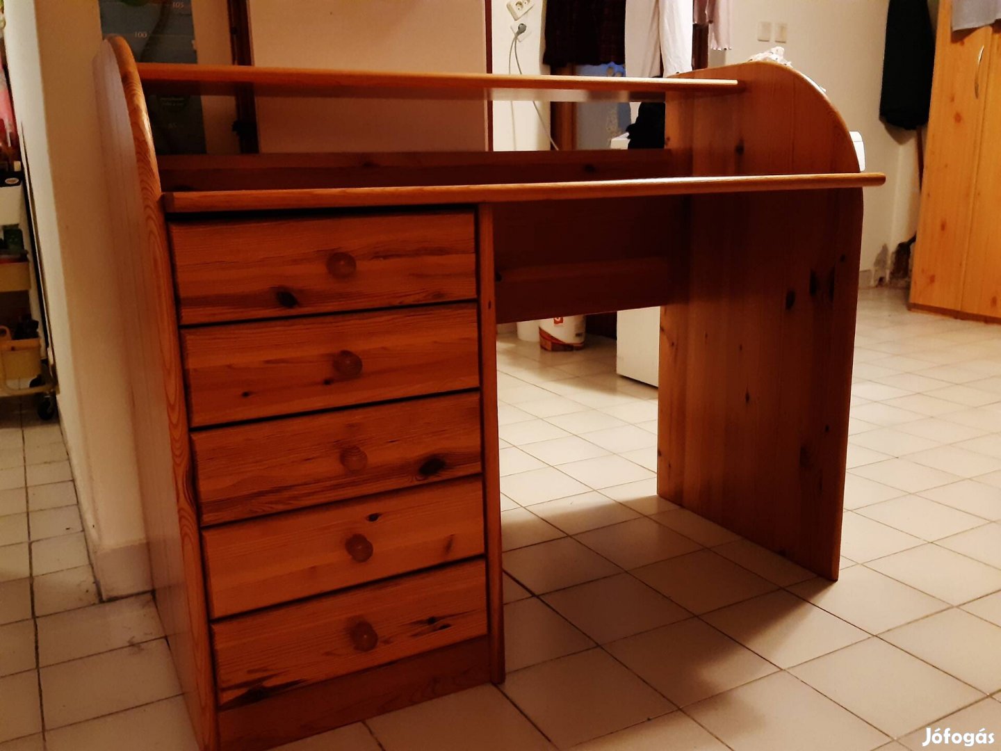 5 fiókos borovi fenyő Andi íróasztal Portékából Debrecenben
