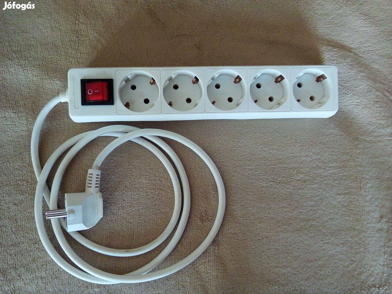 5-ös hálózati elosztó kapcsolóval