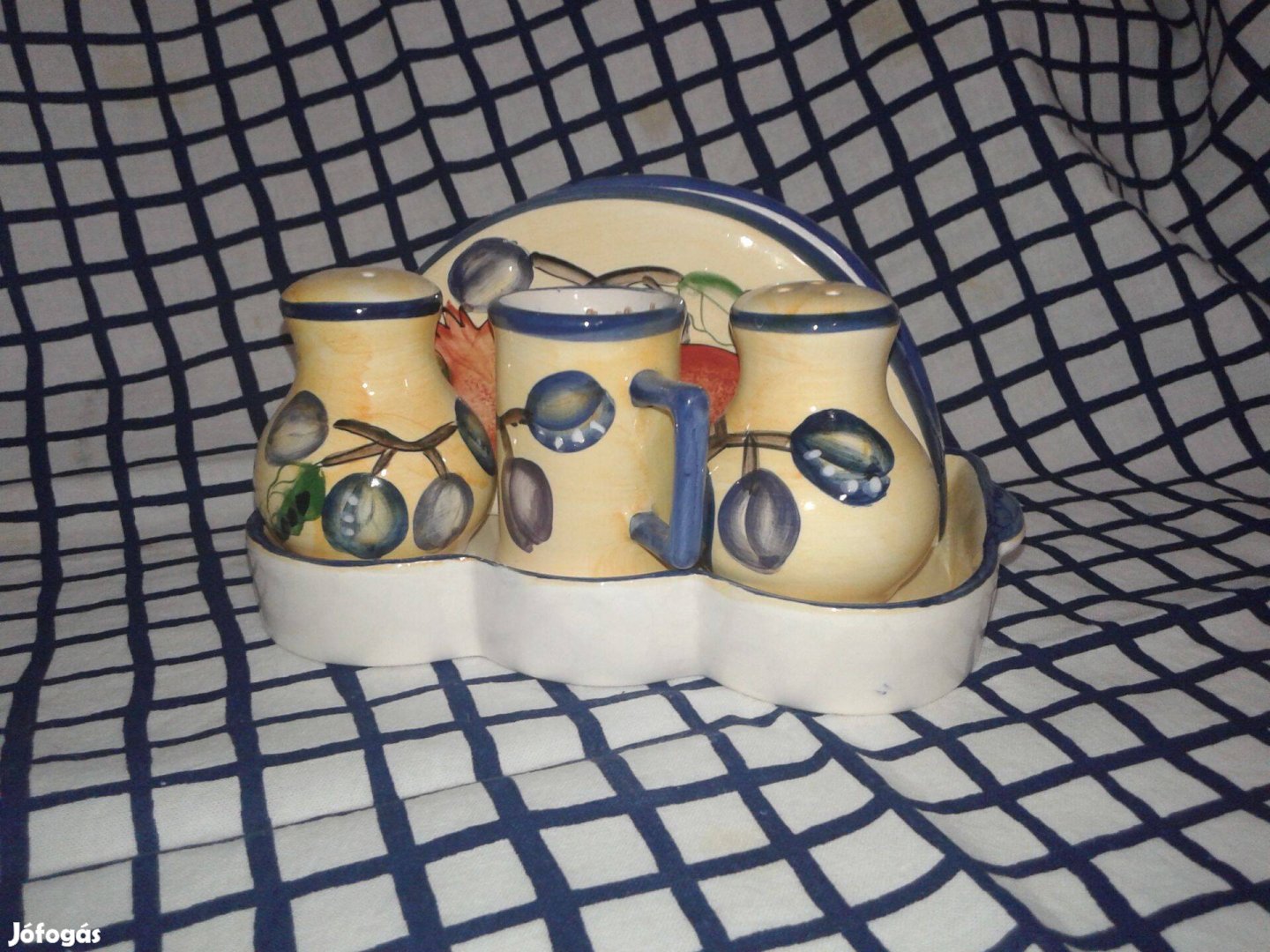 5 részes mázas konyhai asztali szett 2200,-Ft