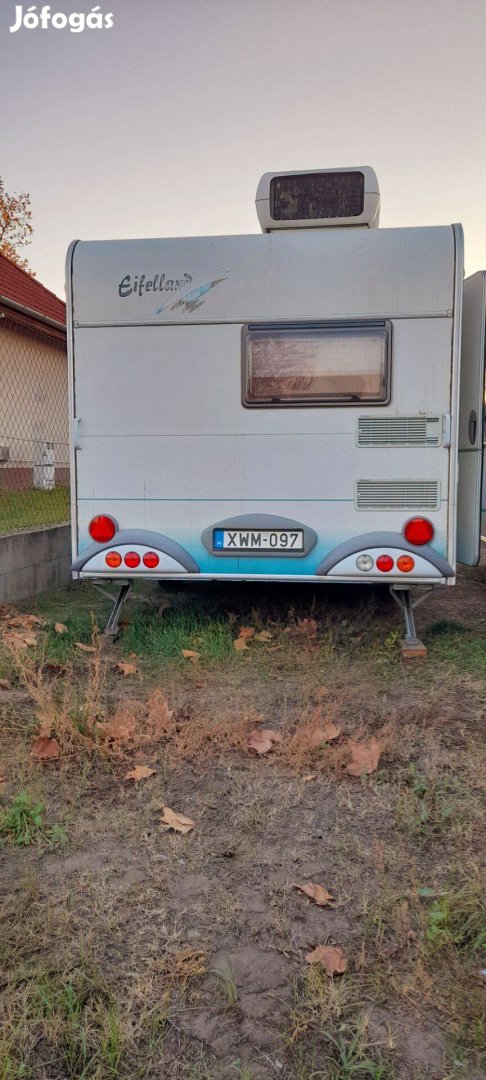 5-személyes lakókocsi áron alul! Érvényes magyar vizsgával!