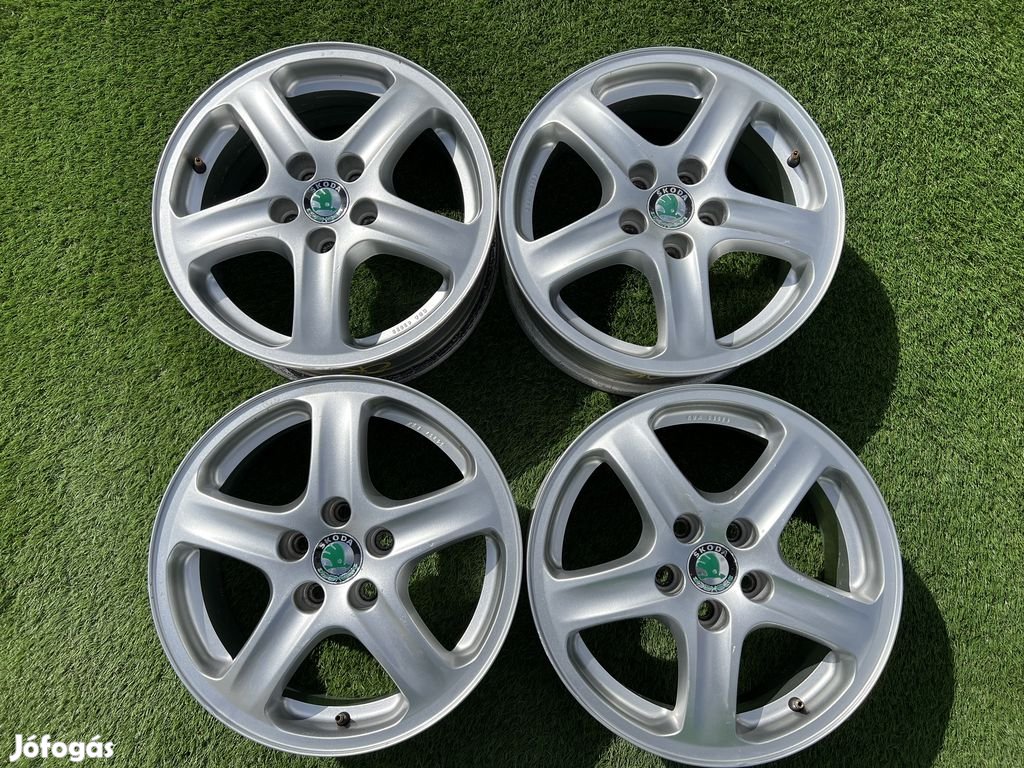 5x100 15" Skoda gyári alufelni 6Jx15h2 ET38