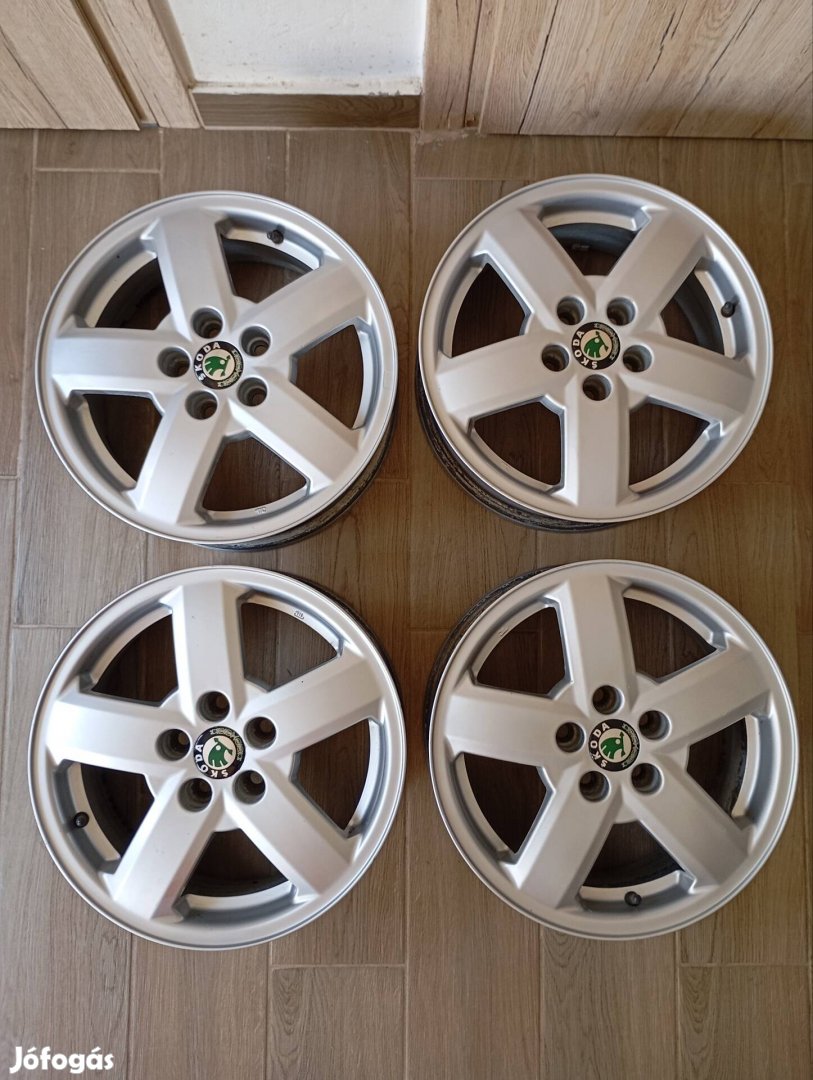 5x100 15 col gyári Skoda alufelni szett