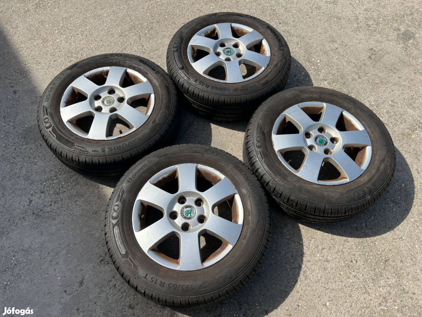 5x100 15 skoda alufelnik 195/65 barum 99%os nyári gumik