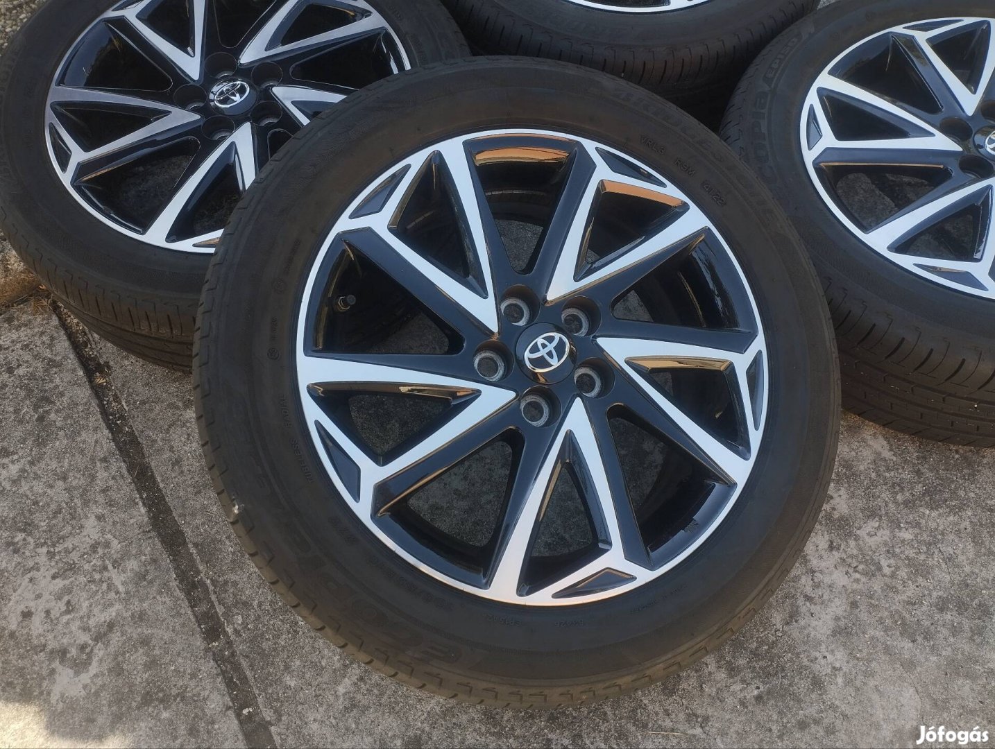 5x100 16 Toyota yaris gyári - 195/55 r16 Bridgestone nyári + Tpms