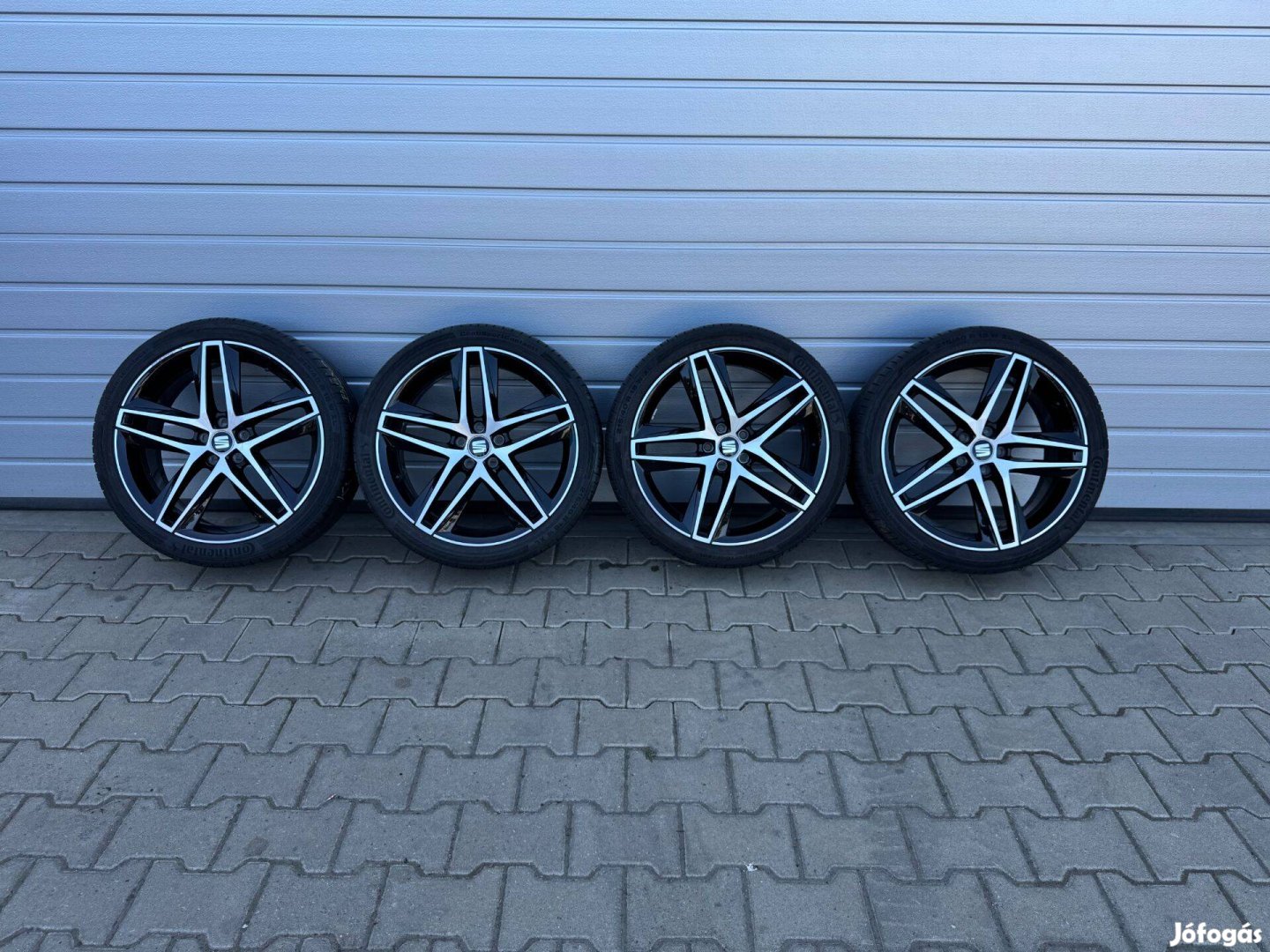 5x100 18" Seat, VW , Skoda felni alufelni 215/40R18 nyári gumi