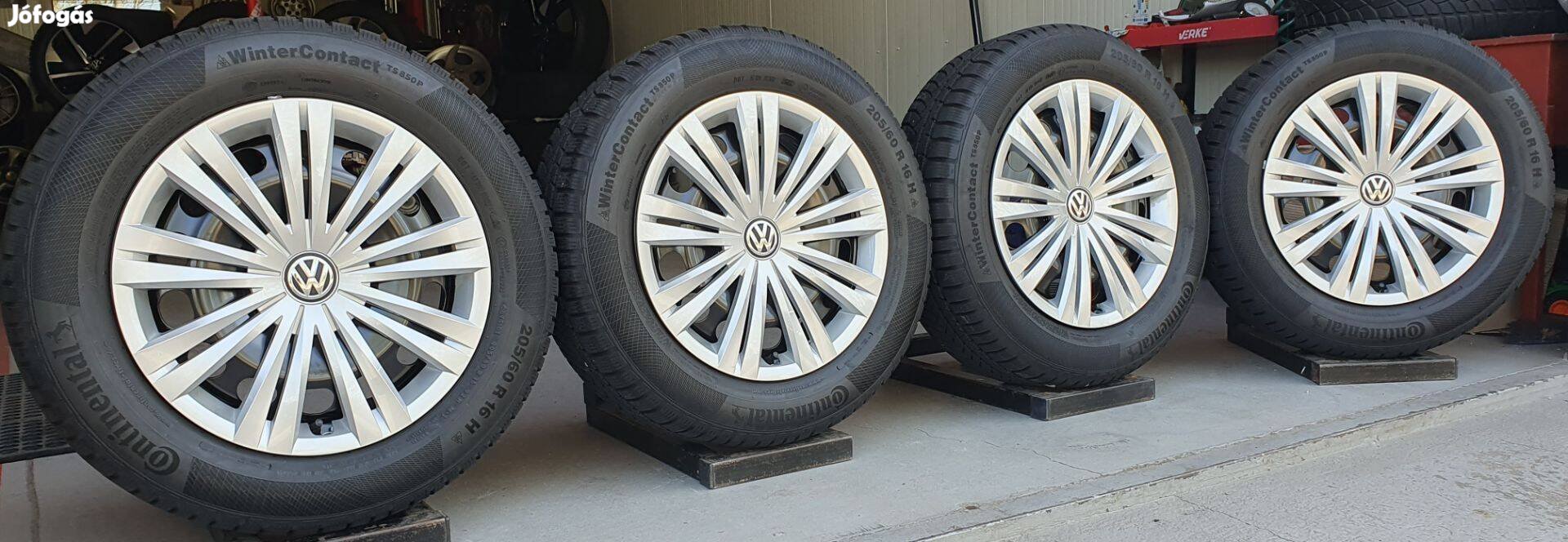 5x100 Gyári Volkswagen lemezfelni 205/60 R16 téli gumik /K123
