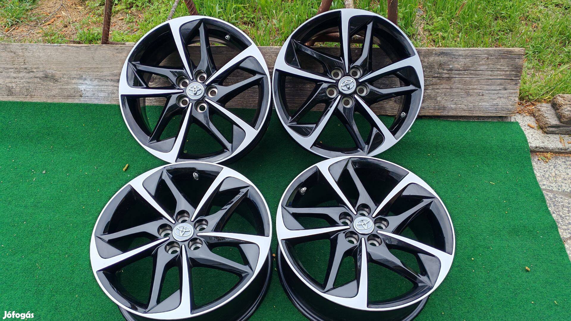 5x100 R17 - Toyota Yaris , Lexus CT