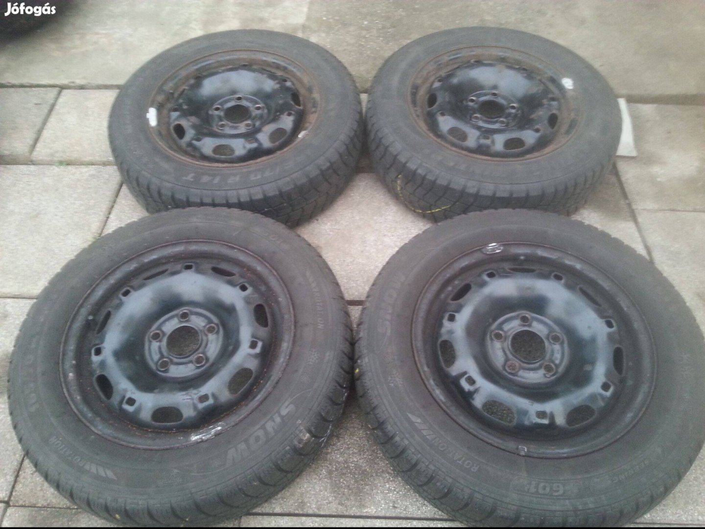 5x100 VW,Skoda,Seat lemezfelni 165/70R14 téli gumival