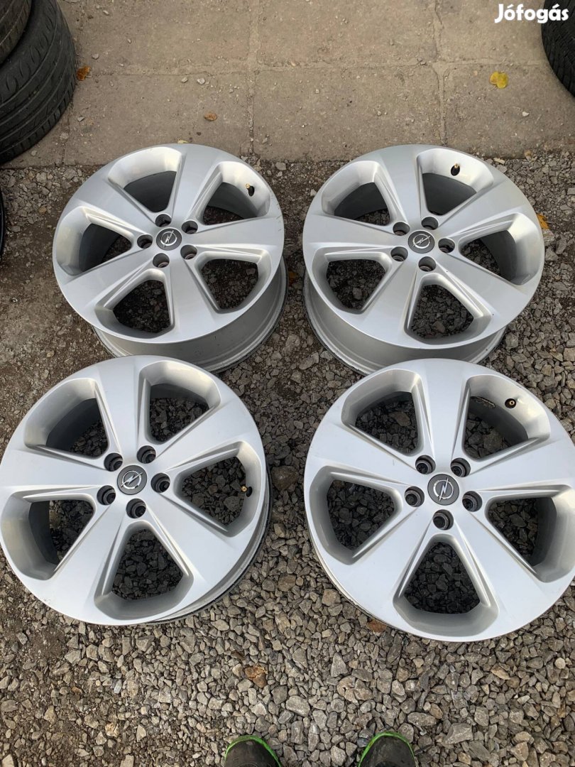 5x105 18 gyári Opel