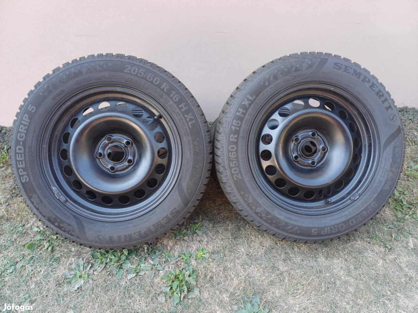 5x105 R16 lemezfelni 205/60R16 téli gumikkal 