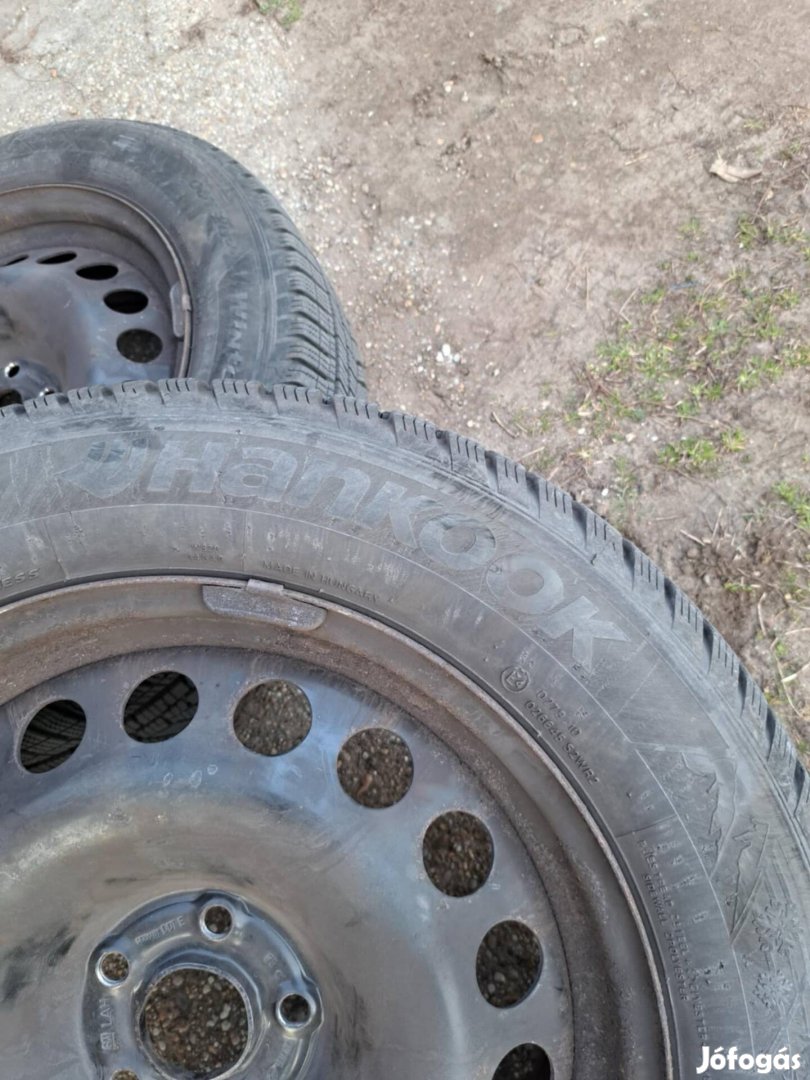5x105 lemezfelnik Hankook újszerű 21560R17 téli gumikkal