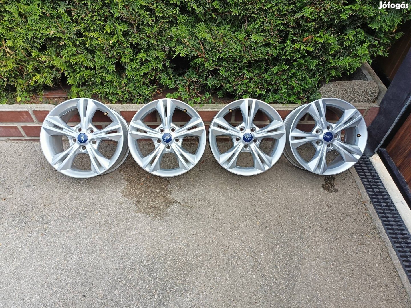 5x108 16 / 16" Gyári Ford alufelni 