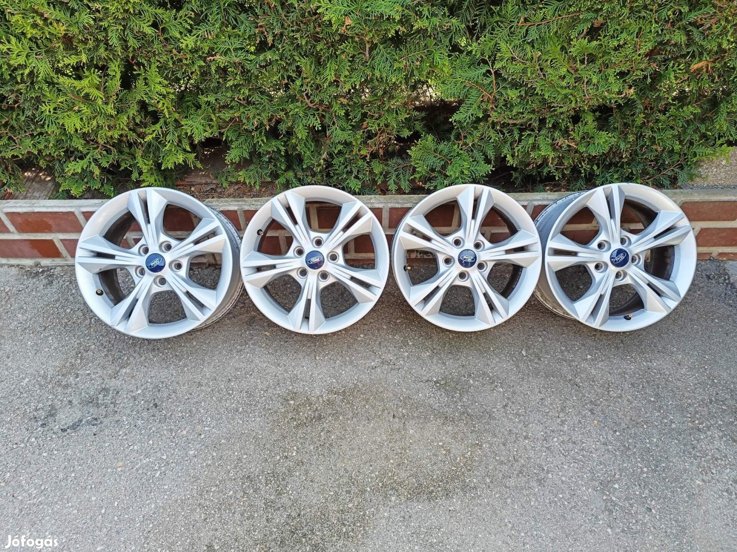 5x108 16 / 16" Gyári Ford alufelni, szenzorok