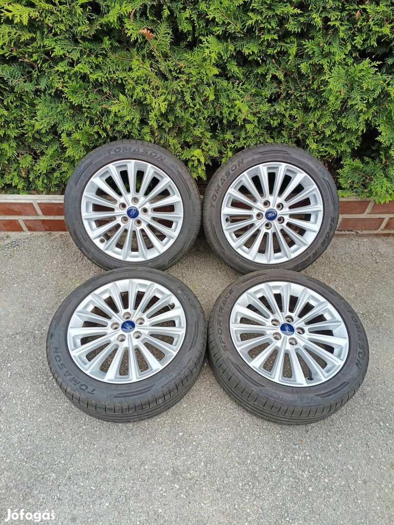5x108 17 / 17" Gyári Ford alufelni 215/50 R17 nyári gumi, szenzorok