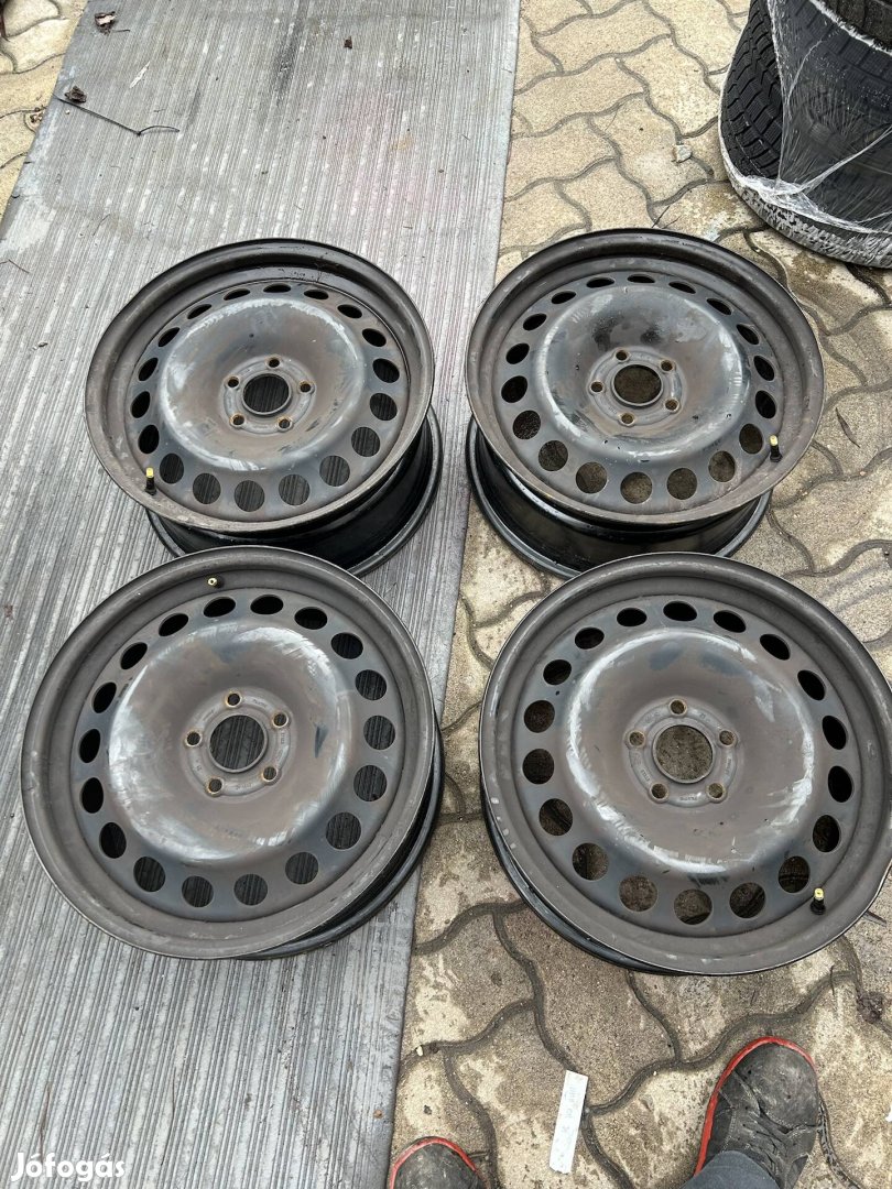 5x108 17 gyári Ford 