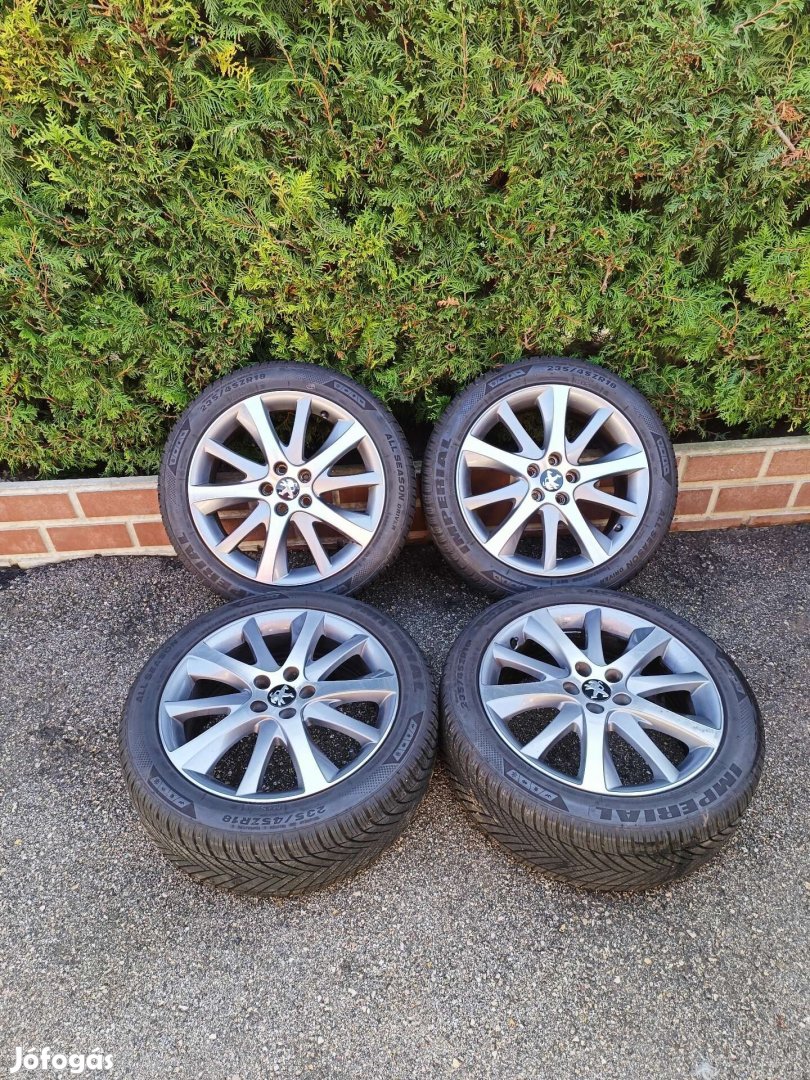 5x108 18 / 18" Peugeot / Citroen alufelni 235/45 R18 négyévszakos gumi