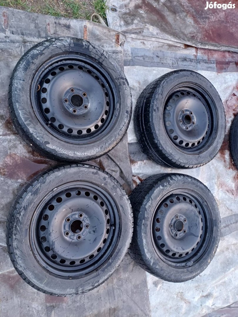 5x108 Ford 16os téligumikkal jó áron