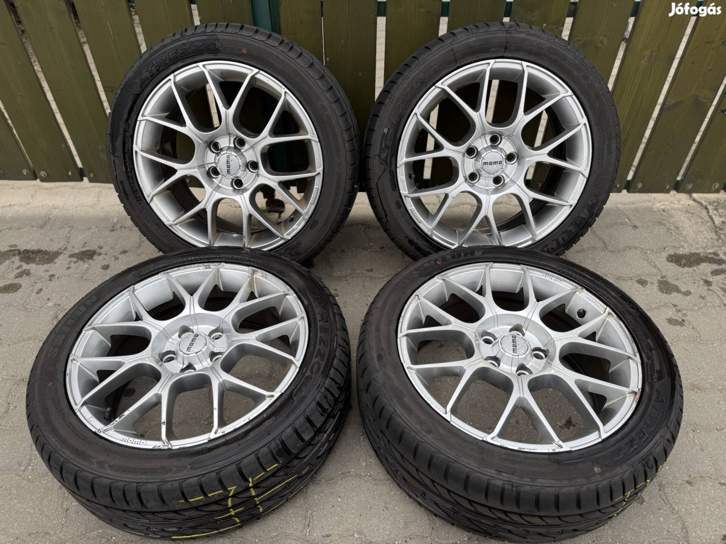 5x108 Momo Alufelni 17 col újszerű gumikkal