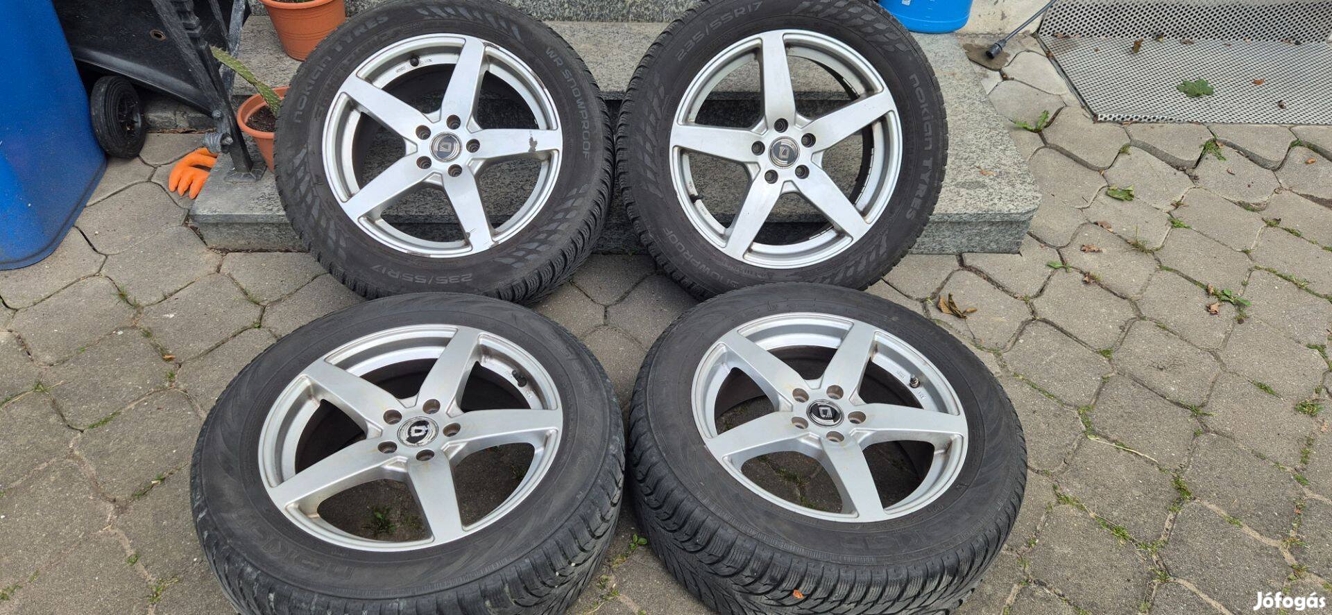 5x108 Német alufelni. 7.5Jx17 ET50. Nokian 235/55 R17 téligumikal