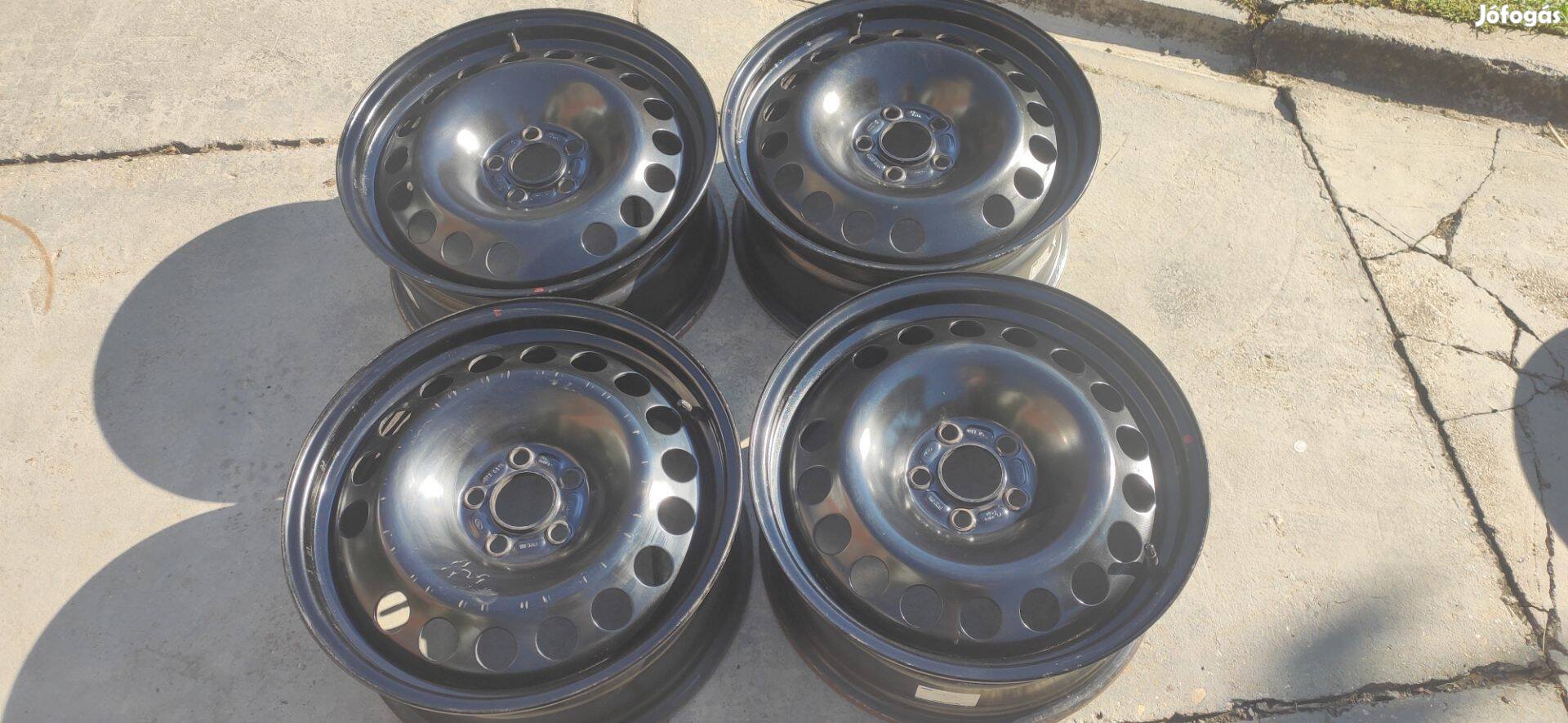 5x108 R17 Ford gyári lemezfelni Tpms dísztárcsával