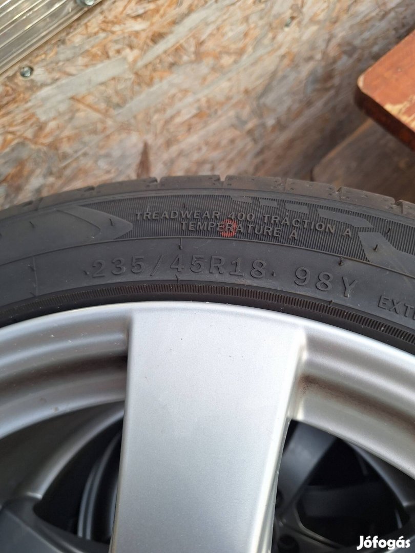 5x108 r18 új nyári gumival 