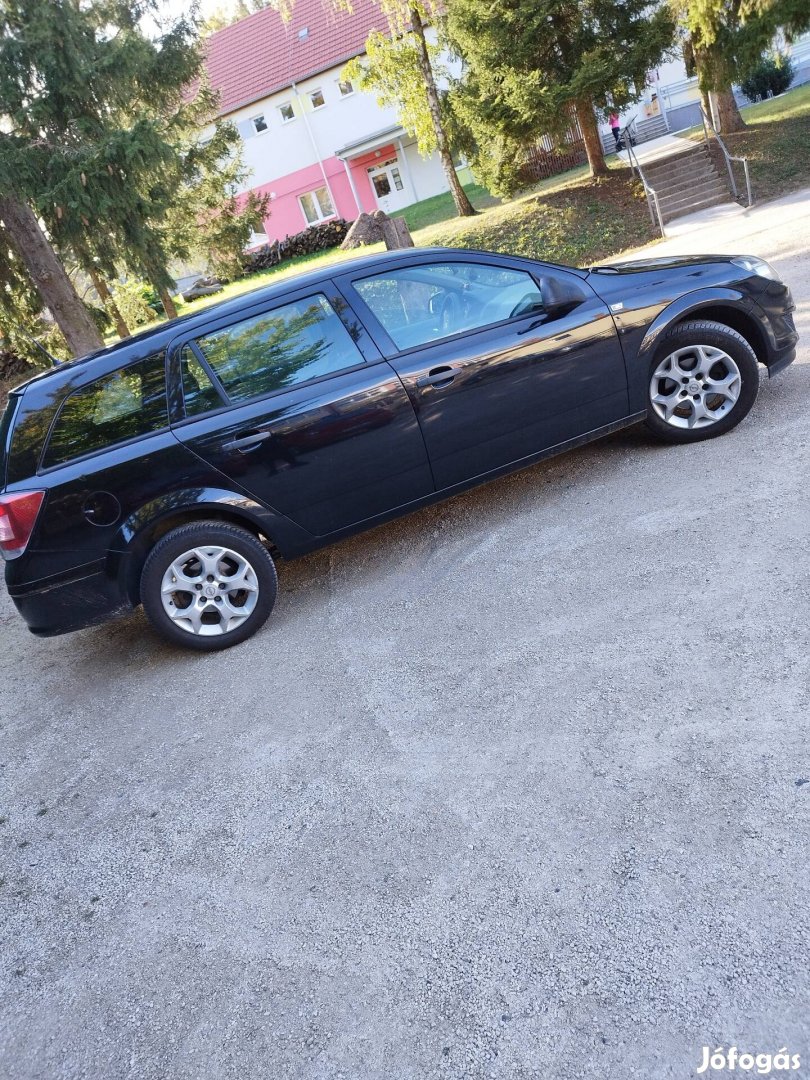 5x110 16 gyári opel alufelni 