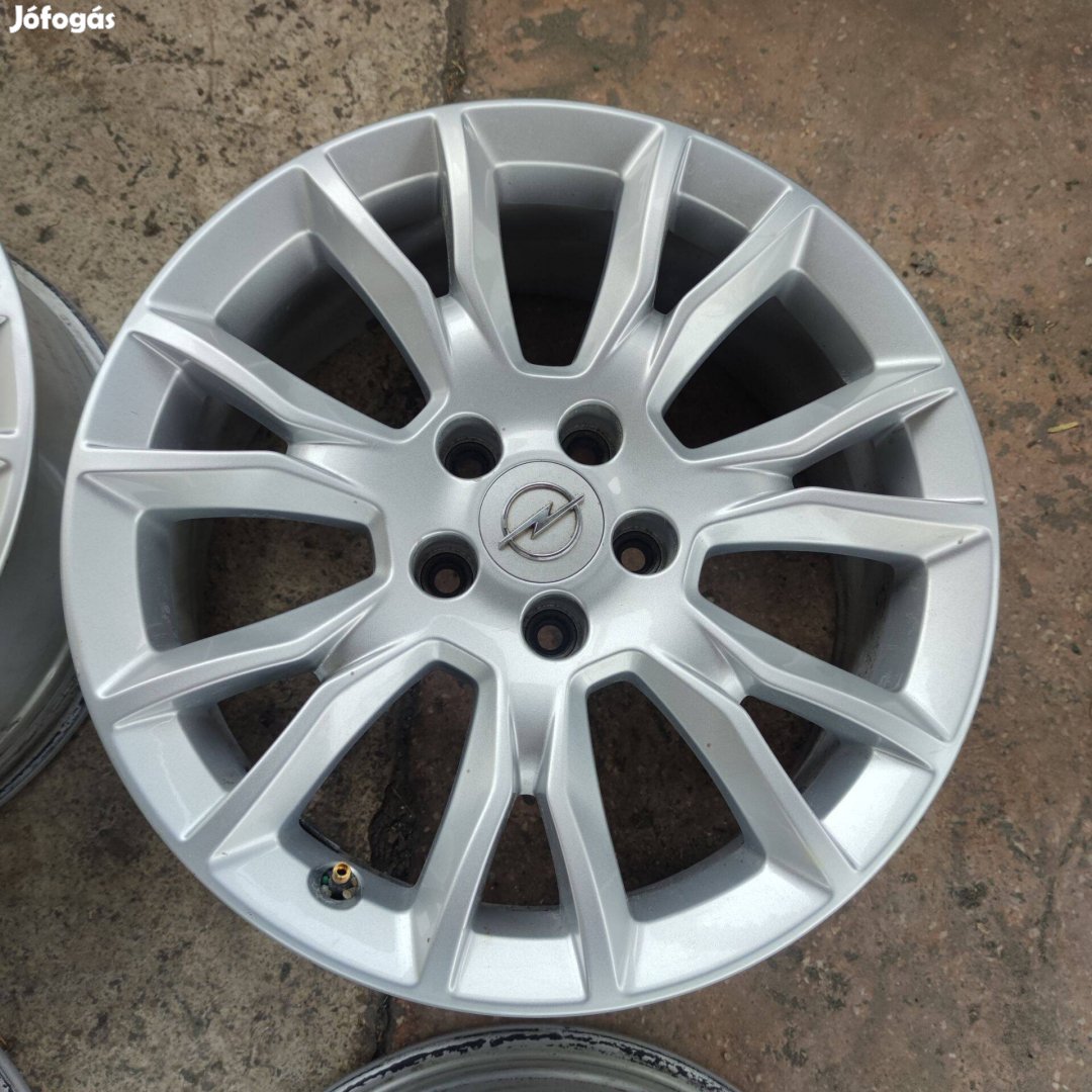 5x110 17 Gyári Opel alufelni 130000ft a 4db/116/