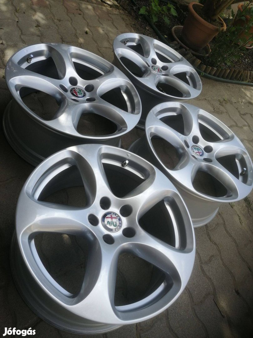 5x110 Alfa Romeo Stelvio, Giulietta, 159, Brera gyári 18" alufelni