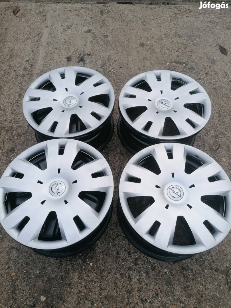 5x110-es, 16-os Opel Struktúr felni dísztárcsával 