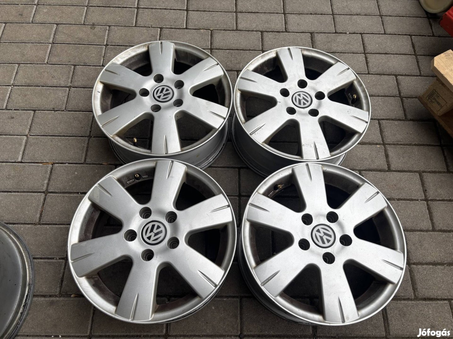 5x112 15" Dezent Vw Audi Seat Skoda alufelni 